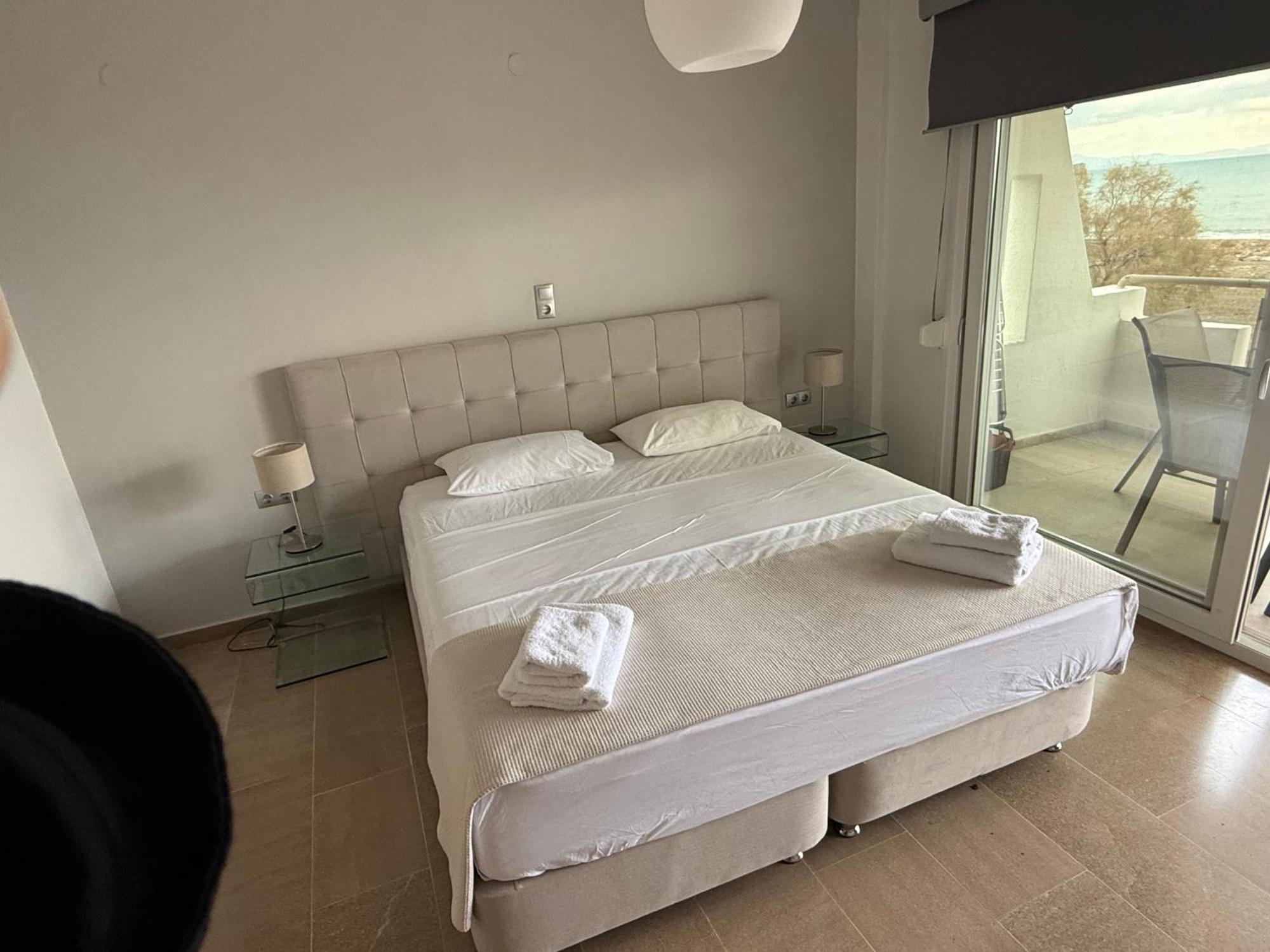 Korelis Apartments 아이아 아나 외부 사진
