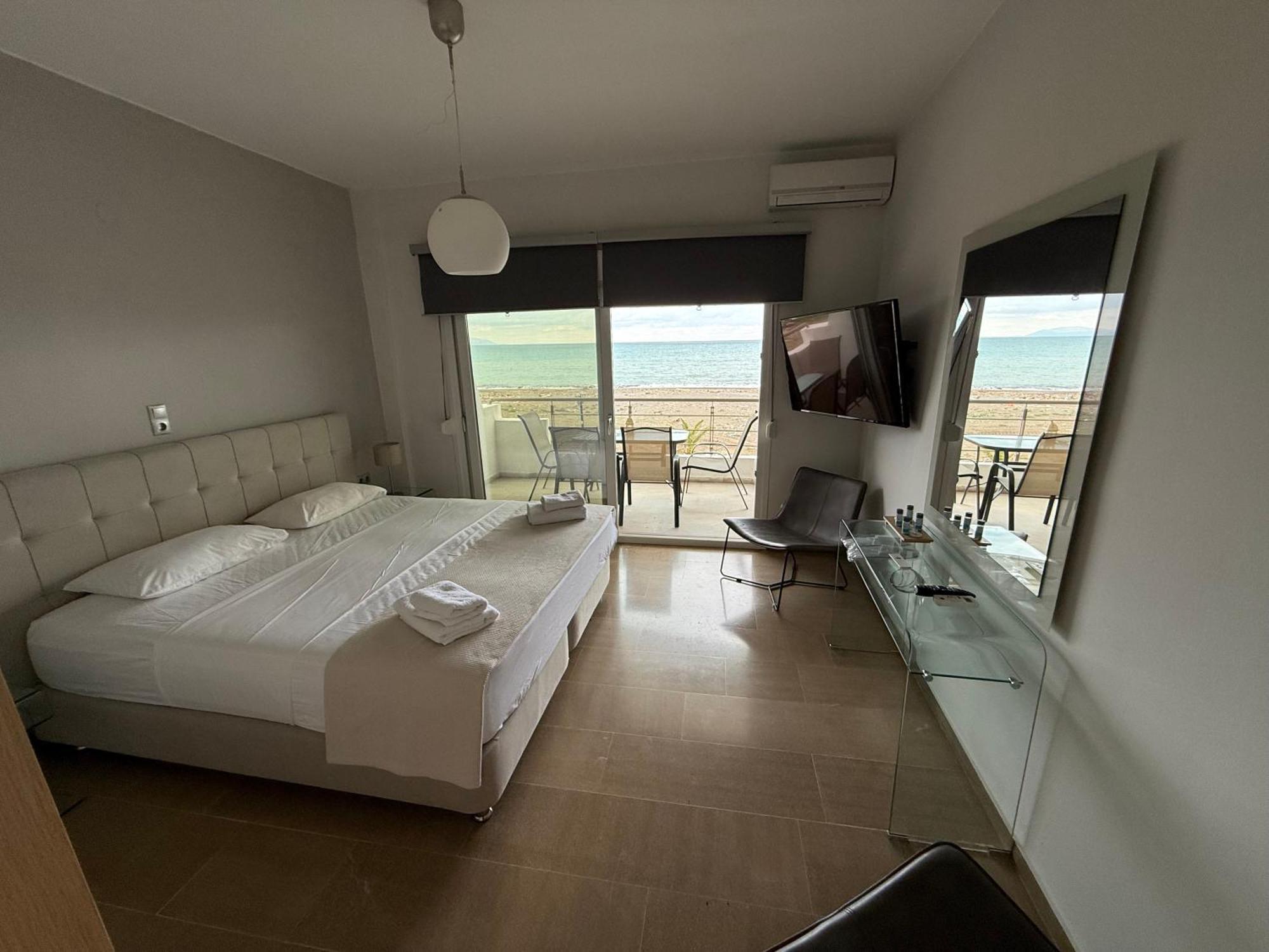 Korelis Apartments 아이아 아나 외부 사진