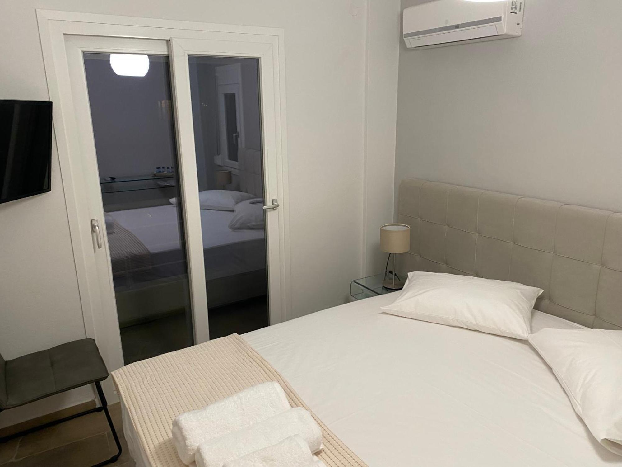 Korelis Apartments 아이아 아나 외부 사진