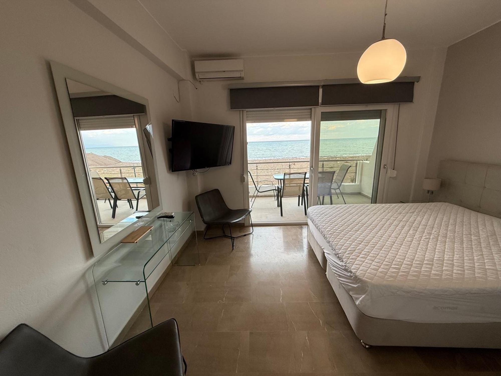 Korelis Apartments 아이아 아나 외부 사진